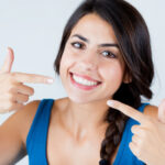 This woman has a perfect smile thanks to teeth whitening